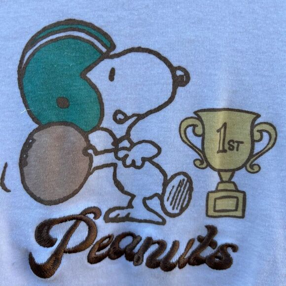 Peanuts crop short sleeve tshirt size small - Picture 2 of 5